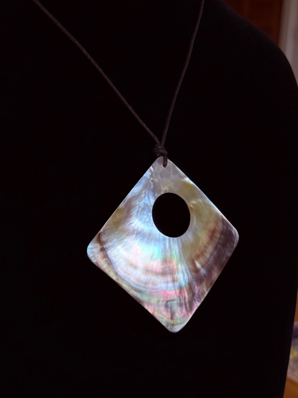Shell Pendant - Picture 3 of 3